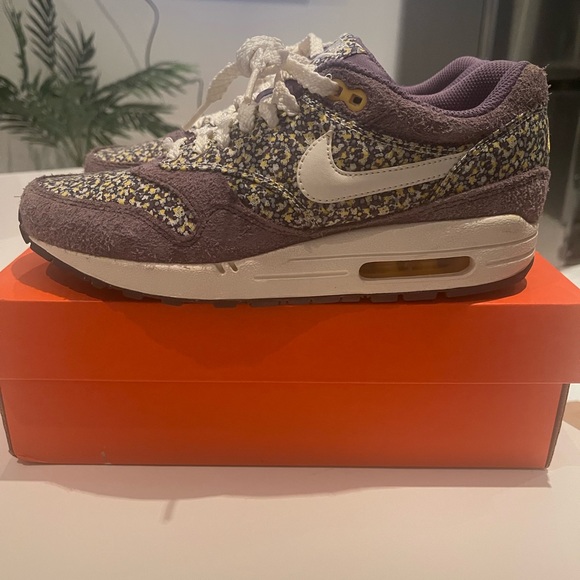 Air Max 1 “Liberty Of London” size 8.5 women - Picture 1 of 5